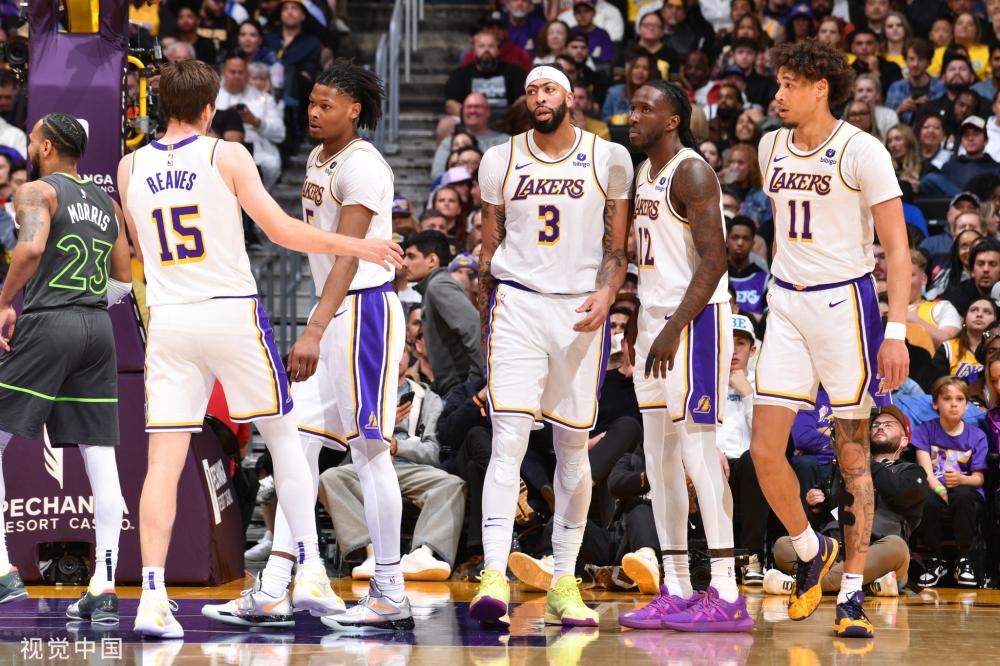 整个团队的 整个团队的